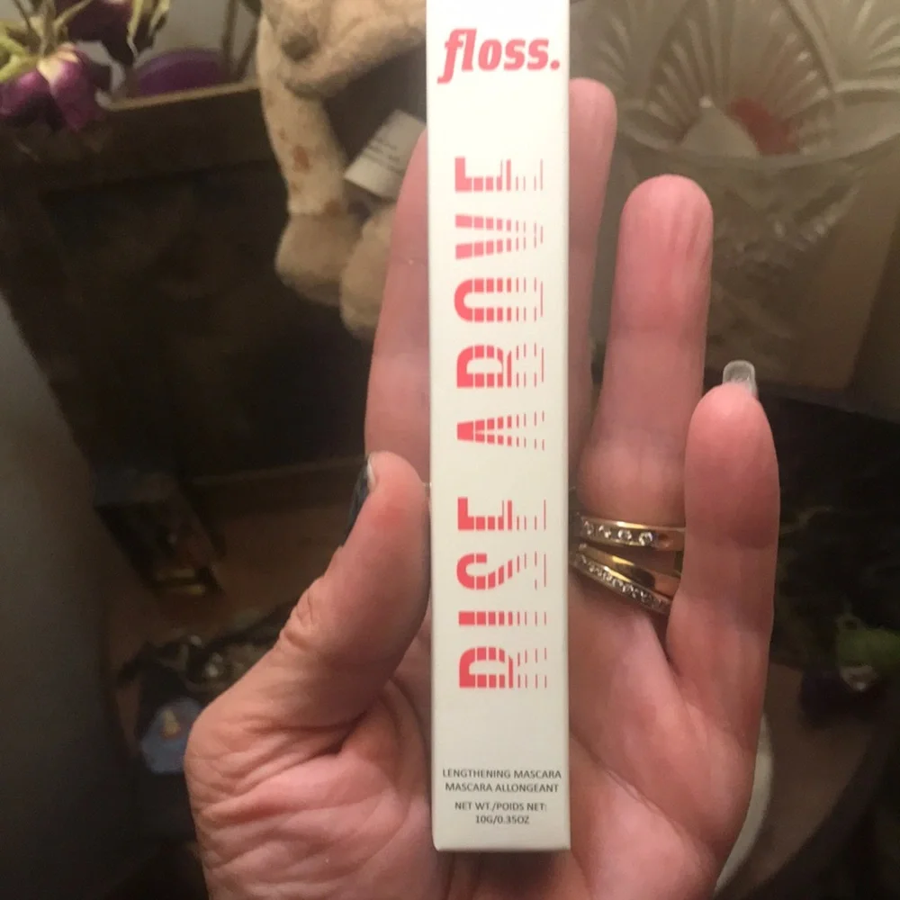 Floss Rise Above Lengthening Mascara